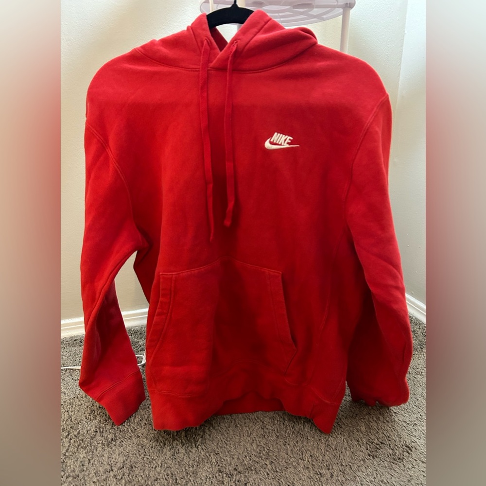 Nike Red sportswear club fleece pullover hoodie size small men’s